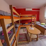 Adi Gasthuis 2*