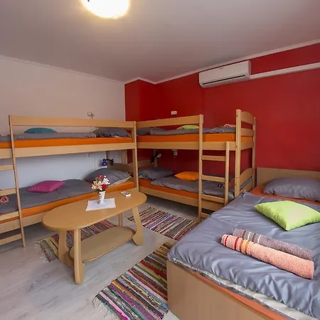 Adi Mostar